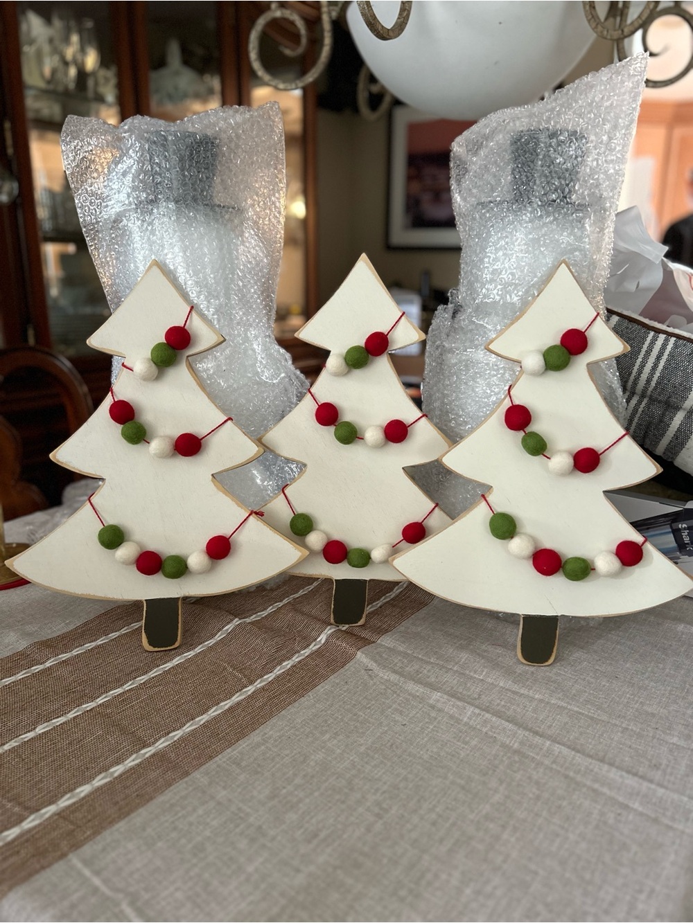 Set of 3 Custom Wooden Christmas Trees w/Pom Pom Garland *NEW